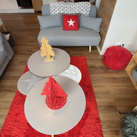 Rouge Canneberge -8 Personnes- 84M2 Vue Degagee Setaz Валуар Экстерьер фото