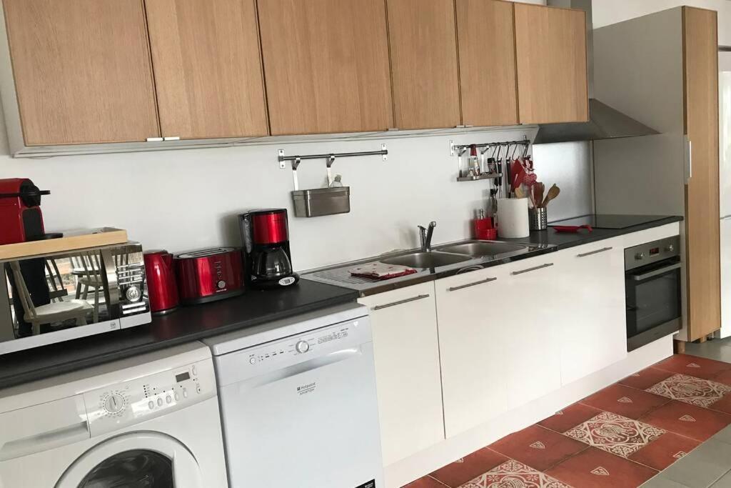 Rouge Canneberge -8 Personnes- 84M2 Vue Degagee Setaz Валуар Экстерьер фото